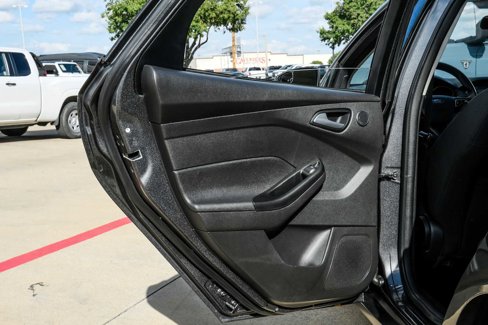 Used 2017 Ford Focus SEL image 37