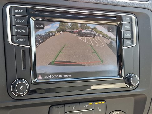 Used 2017 Volkswagen Jetta SE image 19