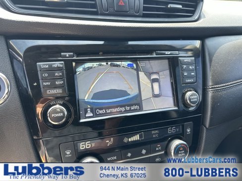 Used 2017 Nissan Rogue SL image 16
