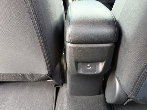 Used 2023 Nissan Versa SV image 16