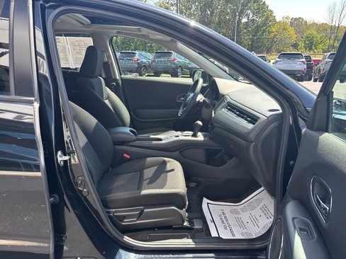 Used 2018 Honda HR-V EX image 44