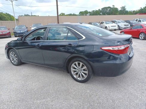 Used 2017 Toyota Camry XLE image 7