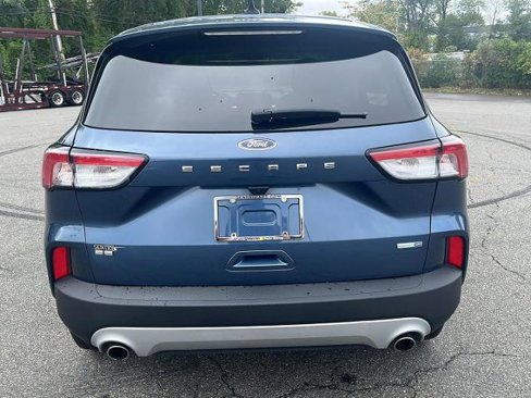 Certified 2020 Ford Escape SE image 4