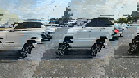 Used 2018 Jeep Grand Cherokee Overland image 45