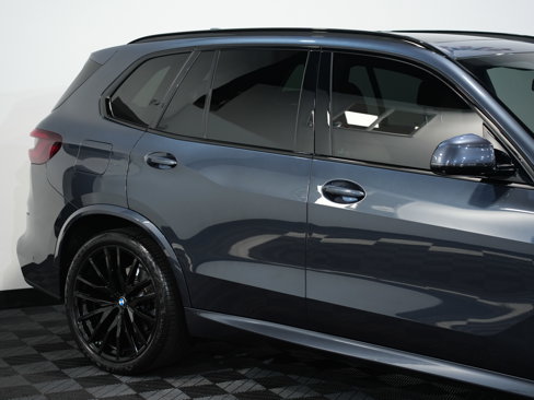 Used 2022 BMW X5 xDrive40i w/ M Sport Package image 14
