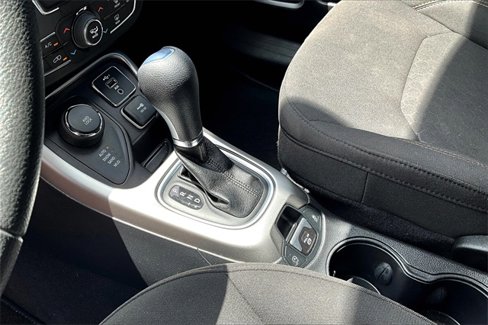 Used 2020 Jeep Compass Sport image 18
