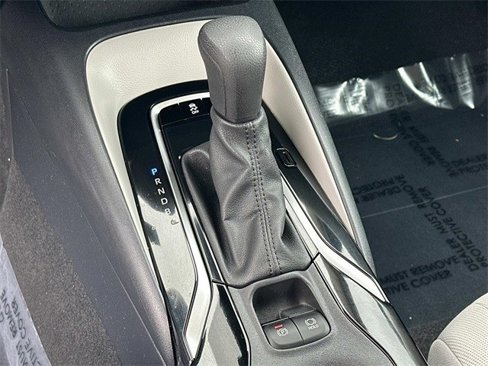 Used 2022 Toyota Corolla LE image 22