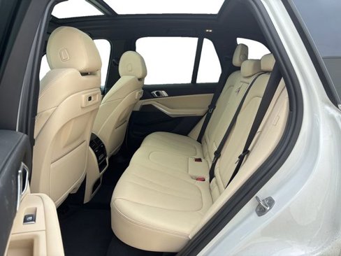 Used 2022 BMW X5 xDrive40i image 24