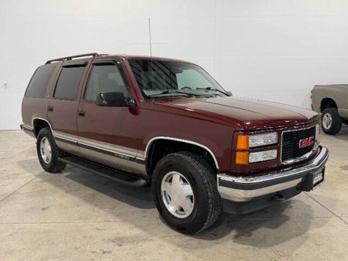 Used 1999 GMC Yukon 4WD 4-Door w/ Cold-Climate Pkg image 5