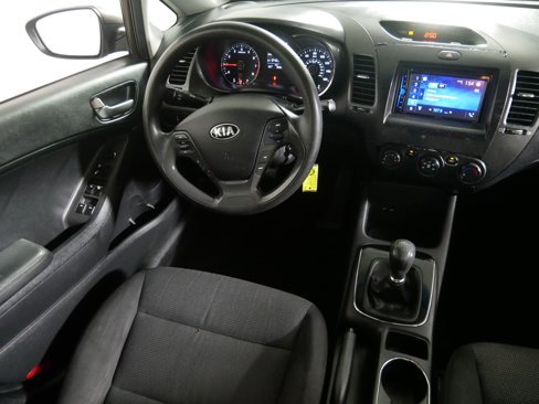 Used 2017 Kia Forte LX image 9