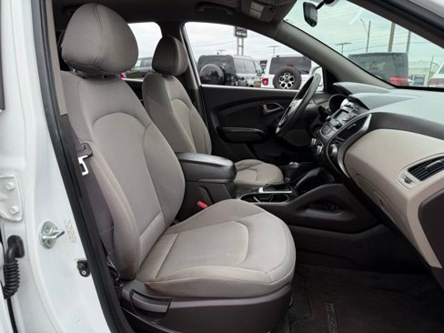 Used 2014 Hyundai Tucson GLS image 15