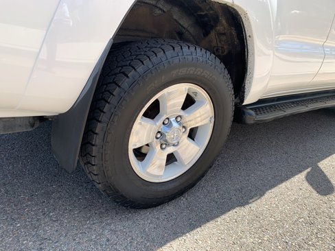 Used 2004 Toyota 4Runner SR5 image 11