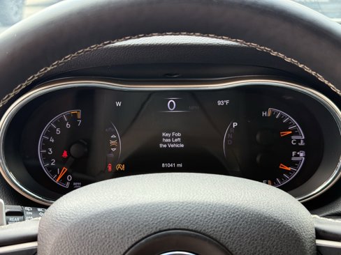 Used 2017 Jeep Grand Cherokee Limited image 18
