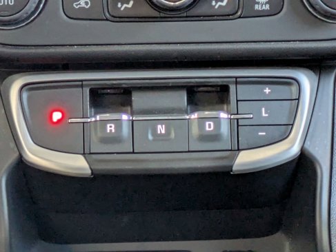 Used 2023 GMC Terrain SLE w/ Driver Convenience Package image 31