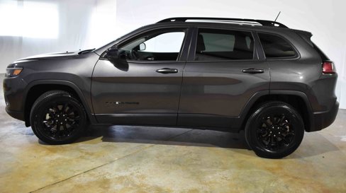 Used 2023 Jeep Cherokee Altitude Lux image 6