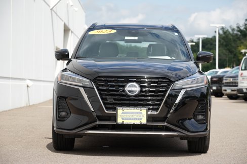 Used 2023 Nissan Kicks SR w/ SR Premium Package image 8