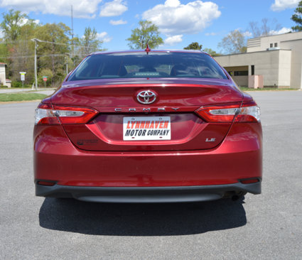 Used 2020 Toyota Camry LE image 14