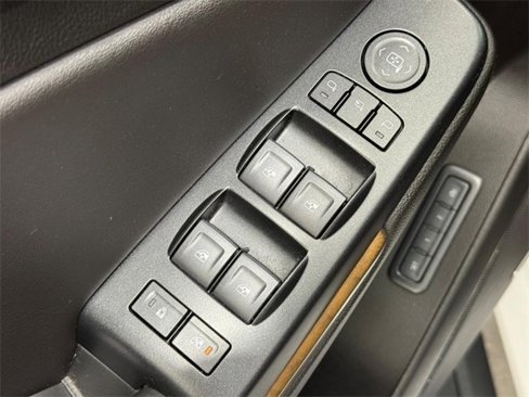 Used 2019 GMC Yukon Denali image 21