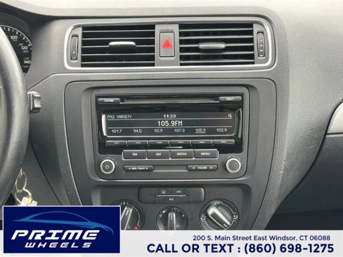 Used 2013 Volkswagen Jetta SE image 21