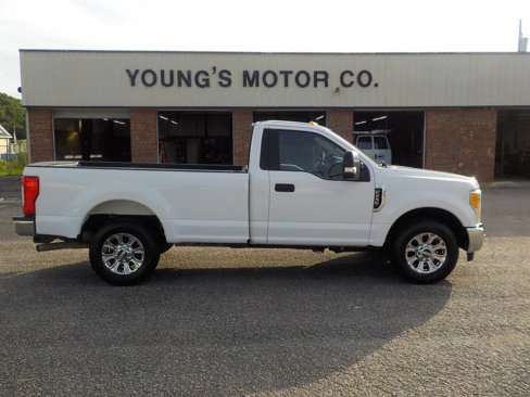 Used 2017 Ford F250 XL w/ Power Equipment Group image 7