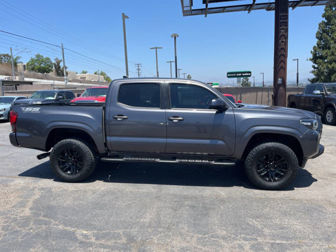 Used 2022 Toyota Tacoma SR image 6