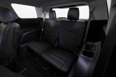 Used 2020 GMC Acadia SLT w/ Driver Alert Package II image 17