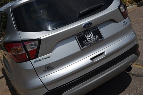 Used 2017 Ford Escape SE image 12