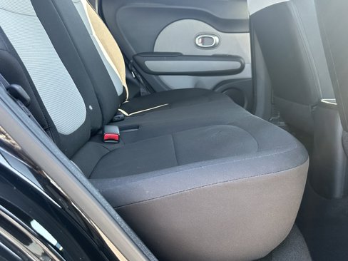 Used 2015 Kia Soul image 17