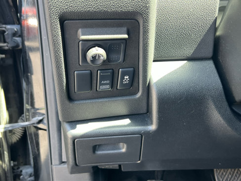 Used 2013 Nissan Rogue SV image 29