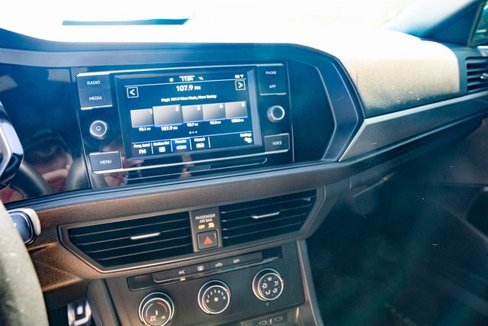 Certified 2023 Volkswagen Jetta Sport image 20
