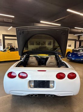 Used 2004 Chevrolet Corvette Coupe w/ Preferred Equipment Group image 52