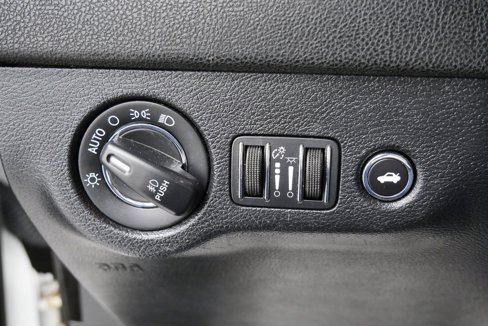 Used 2016 Chrysler 300 C Platinum image 26