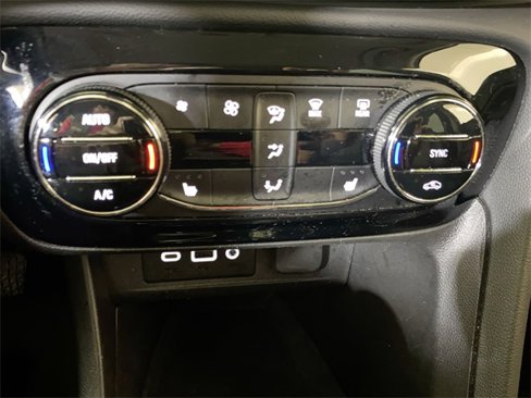 Used 2023 Buick Encore GX Essence image 40