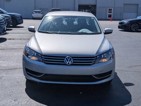 Used 2014 Volkswagen Passat Wolfsburg Edition image 3
