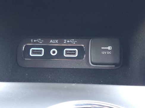 Used 2021 Jeep Grand Cherokee Limited image 33
