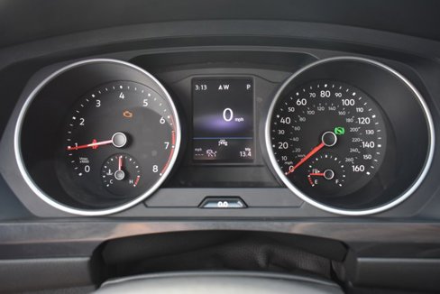 Used 2021 Volkswagen Tiguan SE image 23
