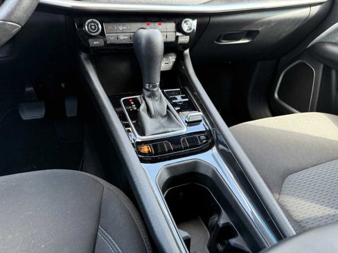 Used 2023 Jeep Compass Sport image 11