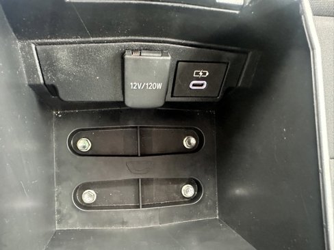 Used 2023 Toyota Corolla LE image 28