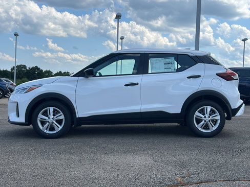 New 2025 Nissan Kicks Play S image 4