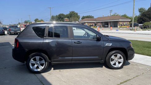 Used 2014 Jeep Compass Latitude w/ Sun/Sound Group image 4