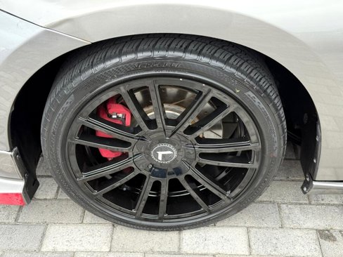 Used 2010 Nissan 370Z Touring image 23