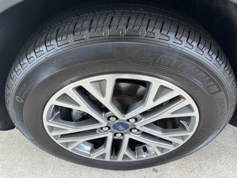 Certified 2022 Ford Escape SEL image 5