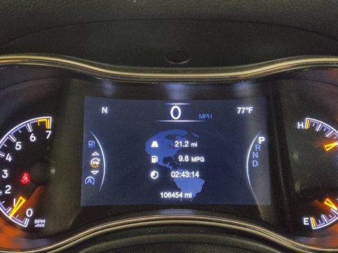 Used 2017 Jeep Grand Cherokee Laredo image 23