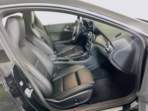 Used 2018 Mercedes-Benz CLA 250 4MATIC image 26