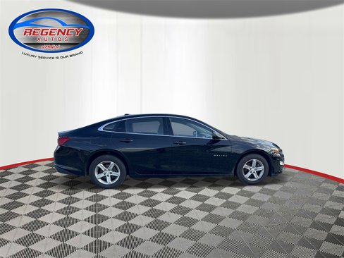 Used 2020 Chevrolet Malibu LS image 3