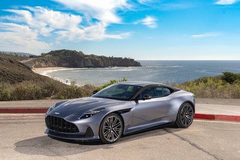 Used 2024 Aston Martin DB12 Coupe image 32