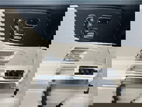Certified 2022 Mercedes-Benz GLB 250 4MATIC image 17