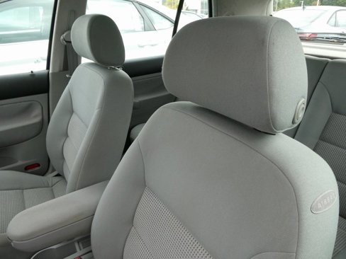 Used 2006 Volkswagen Golf GLS image 31