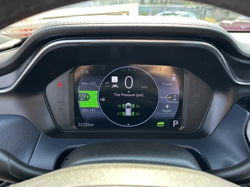 Used 2022 Chevrolet Bolt EUV Premier w/ Sun & Sound Package image 20