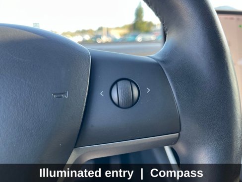 Used 2018 Tesla Model 3 Long Range image 18